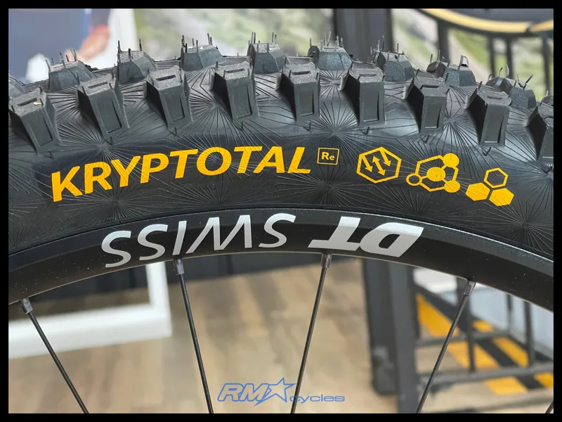 Pivot Cycles Shuttle AMPd / Pro X0 b-13