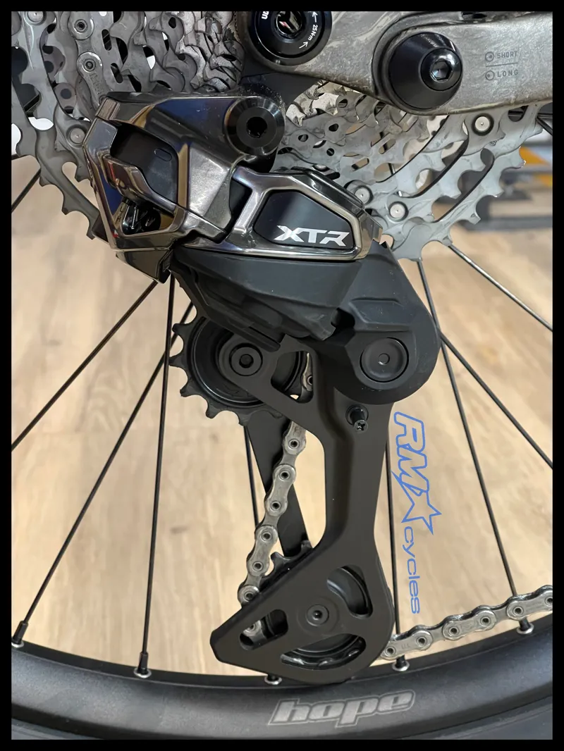 Specialized S-Works Turbo Levo 4 Electric Bike 2026 S3 Satin Taupe/Gunmetal Strata/Metallic Obsidian Ex-Demo-4