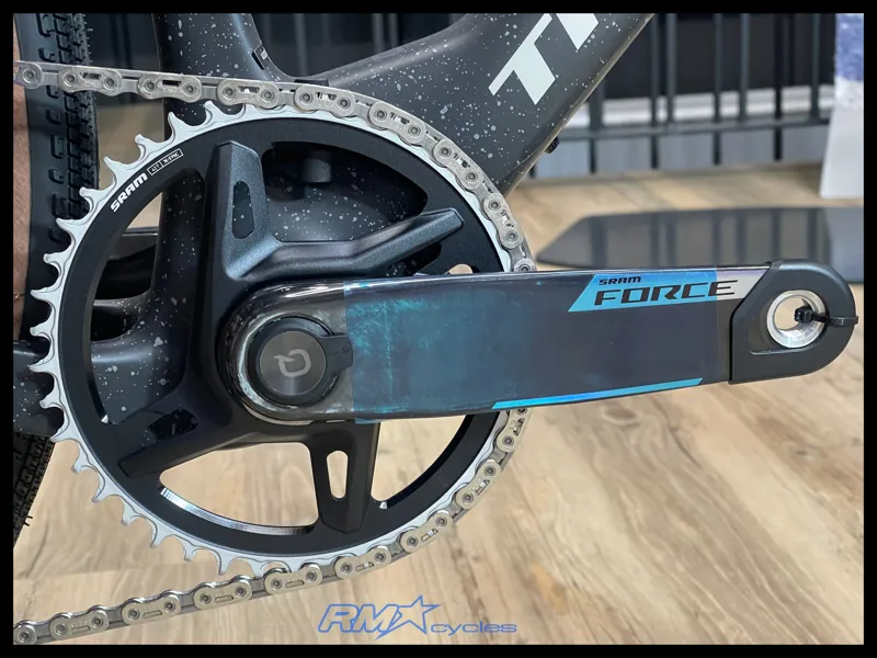 Trek Checkmate SLR 7 AXS Gravel Bike in Gloss Trek Black/Carbon Smoke-5