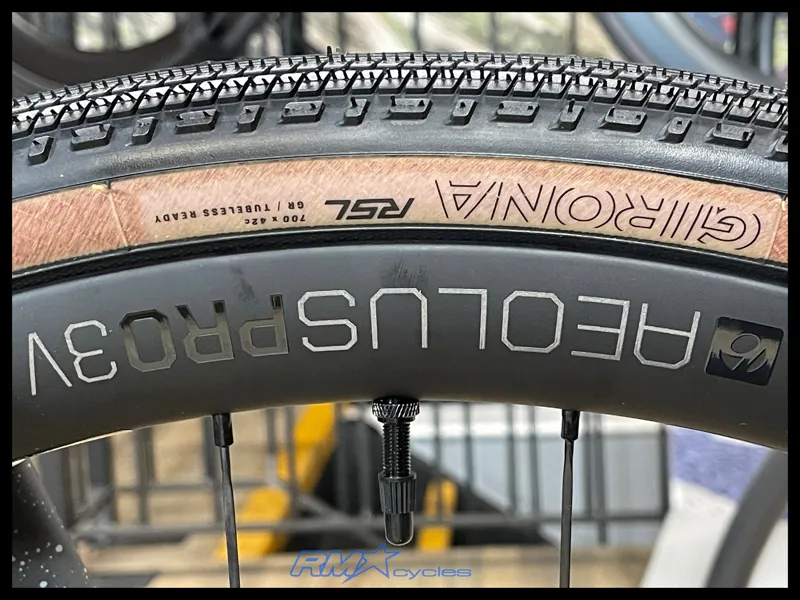 Trek Checkmate SLR 7 AXS Gravel Bike in Gloss Trek Black/Carbon Smoke-10