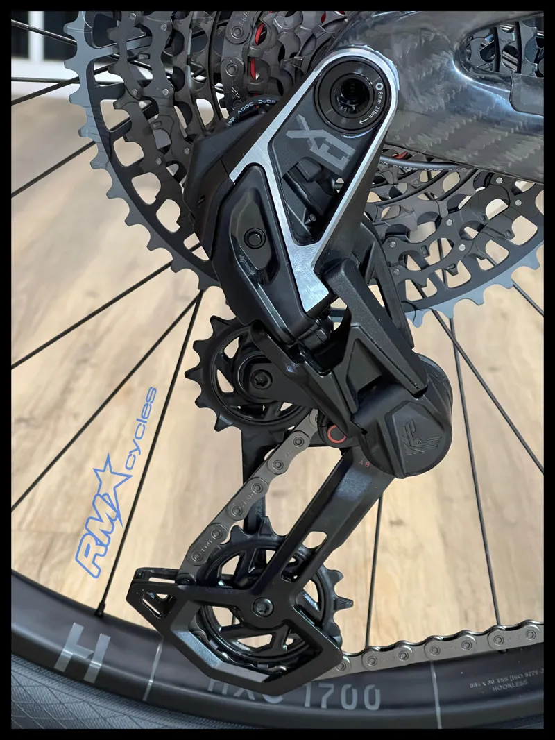 Unno Mith Pro Podium S1 Carbon Weave 2026 No. 91 of 100-5