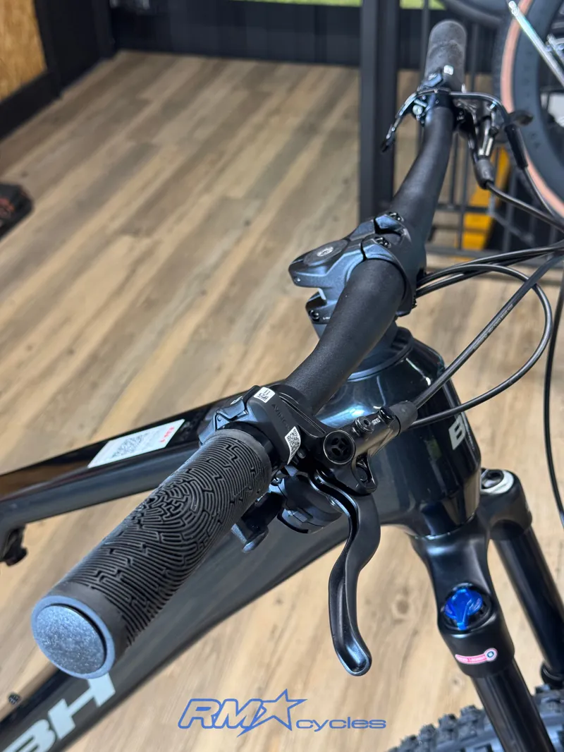 BH iLYNX + DL TRAIL 7.9-3