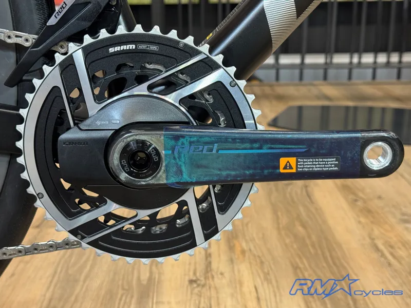 Giant Defy Advanced Pro-Red Road Bike in Carbon-6
