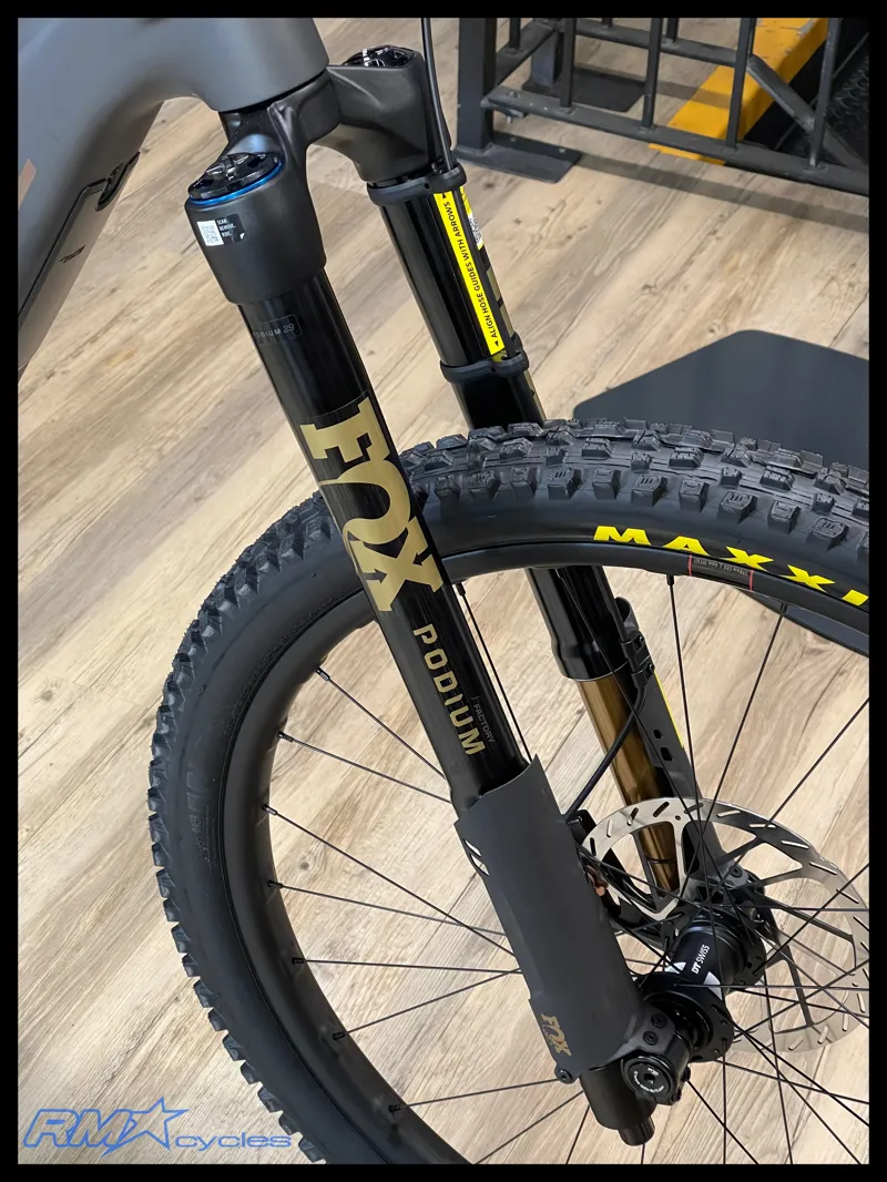 Santa Cruz Bullit XT Di2 RSV Matte Carbon Large 2027-9