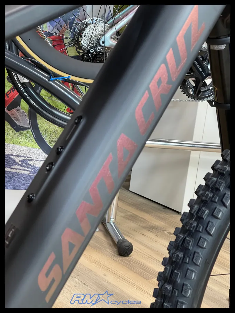 Santa Cruz Bullit XT Di2 RSV Matte Carbon Large 2027-3