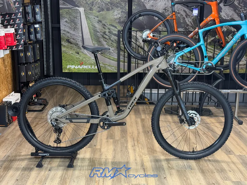 Fuel EX 5 Fuel EX 5 WILD MUSHROOM/ TREK BLACK