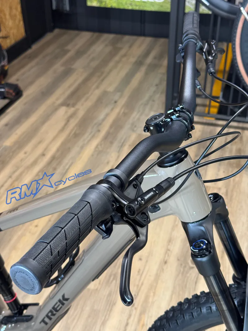 Fuel EX 5 Fuel EX 5 WILD MUSHROOM/ TREK BLACK-3
