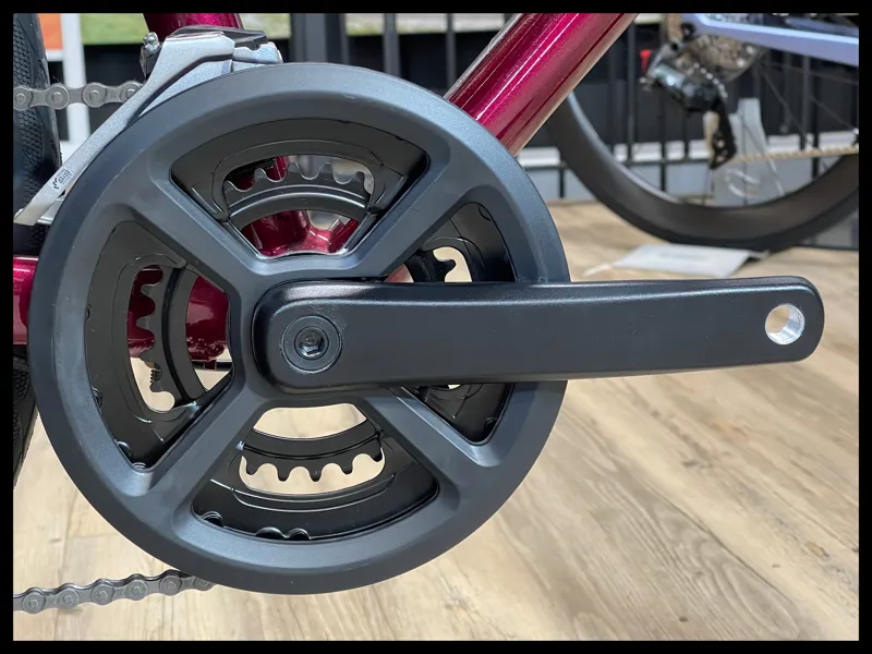 2021 Giant Escape 2 Disc Hybrid Bike in Red-5