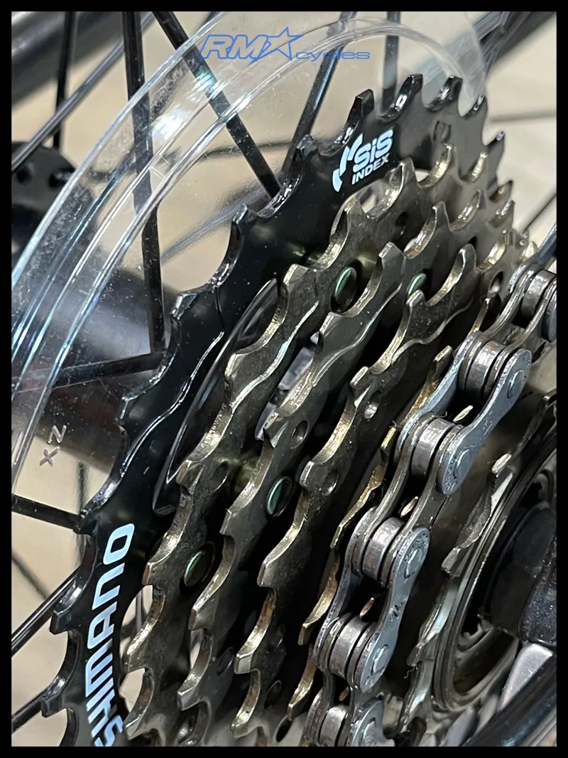 2021 Liv Flourish 3 Hybrid Bike in Black-3