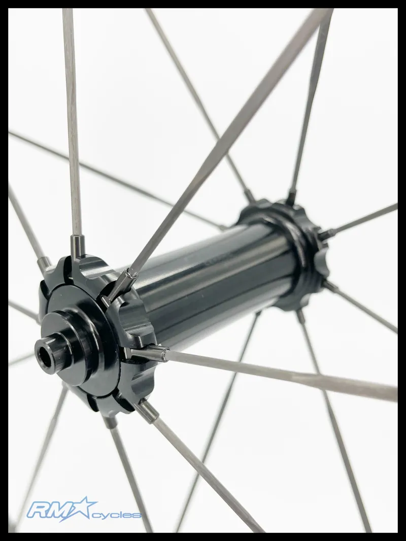 Cadex 36 Tubeless Rim Brake  Front Wheel 700c-1