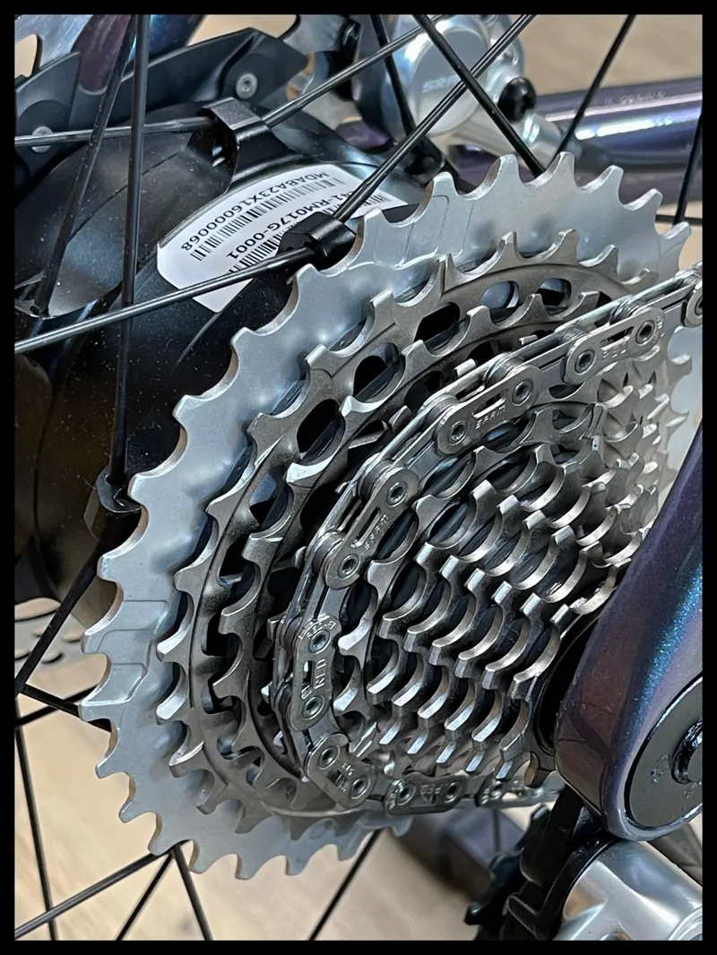 Giant Defy Advanced E+ Elite 0 E-Road Bike In Blue Dragonfly-2