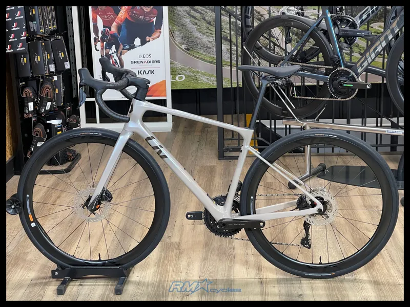 Liv Avail Advanced 0 Road Bike in Camel Silk/Chrome