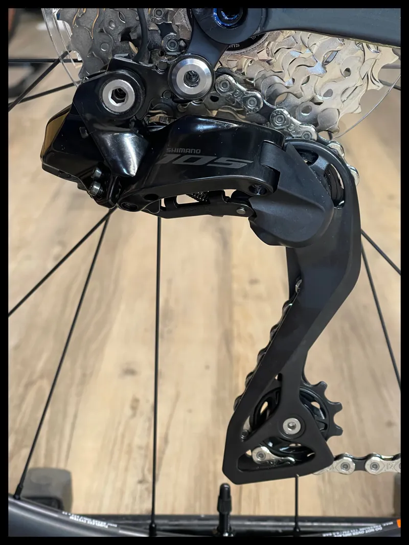 Giant Defy Advanced 0 Road Bike In Gloss Ocean Twilight-2