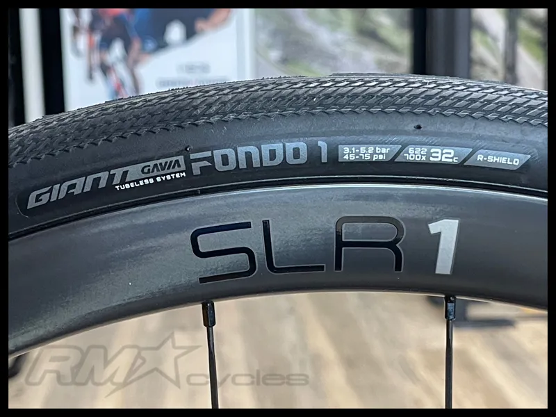 Giant Defy Advanced Pro 1 Road Bike In Gloss Meteor Storm-7