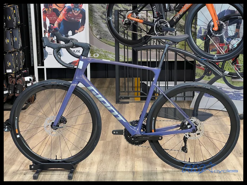 Giant Defy Advanced 0 Road Bike in Meteorite Mist