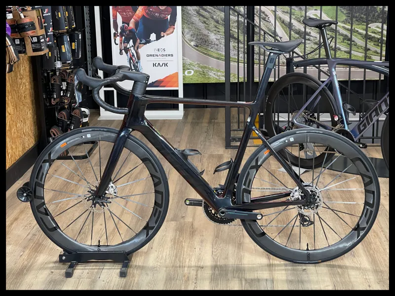 Giant Propel Advanced SL 0-Red Road Bike In Gloss Black Lava-1