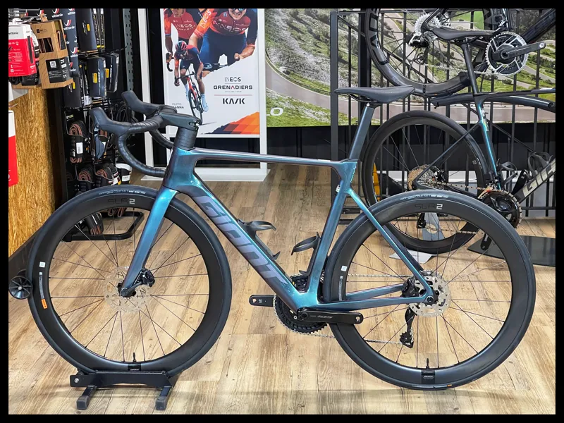 Giant Propel Advanced 1 Road Bike In Gloss Blue Dragonfly