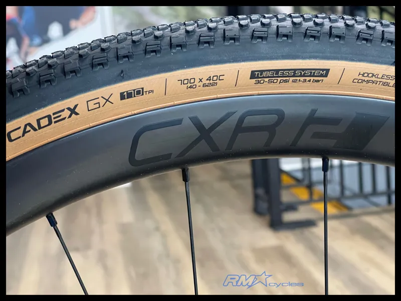 Giant Revolt Advanced 0 Gravel Bike In Gloss Aurora Noise-7