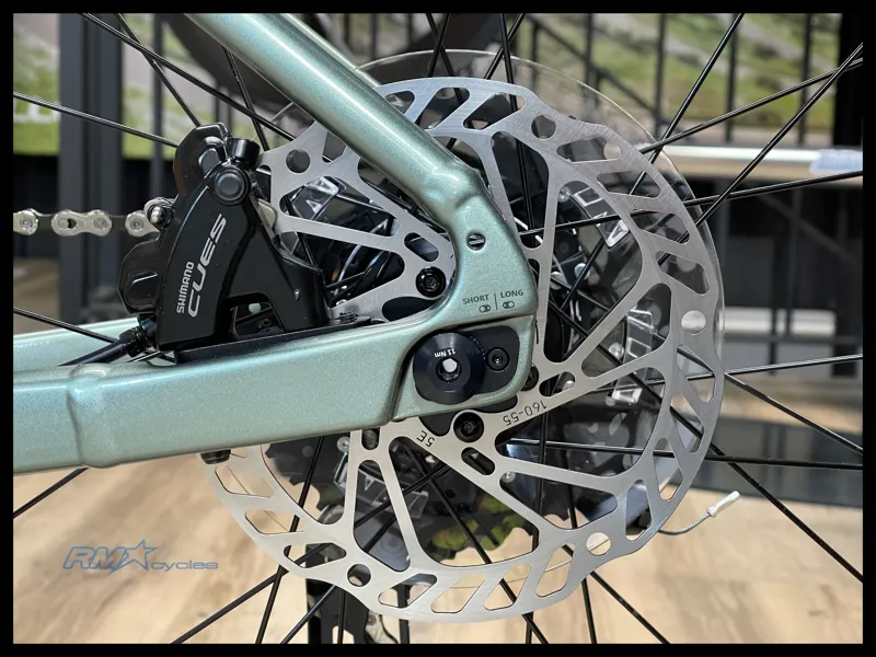 Giant Revolt 1 Gravel Bike in Alpine Green-7