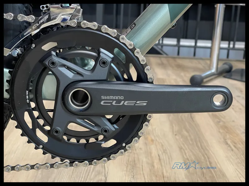 Giant Revolt 1 Gravel Bike in Alpine Green-5