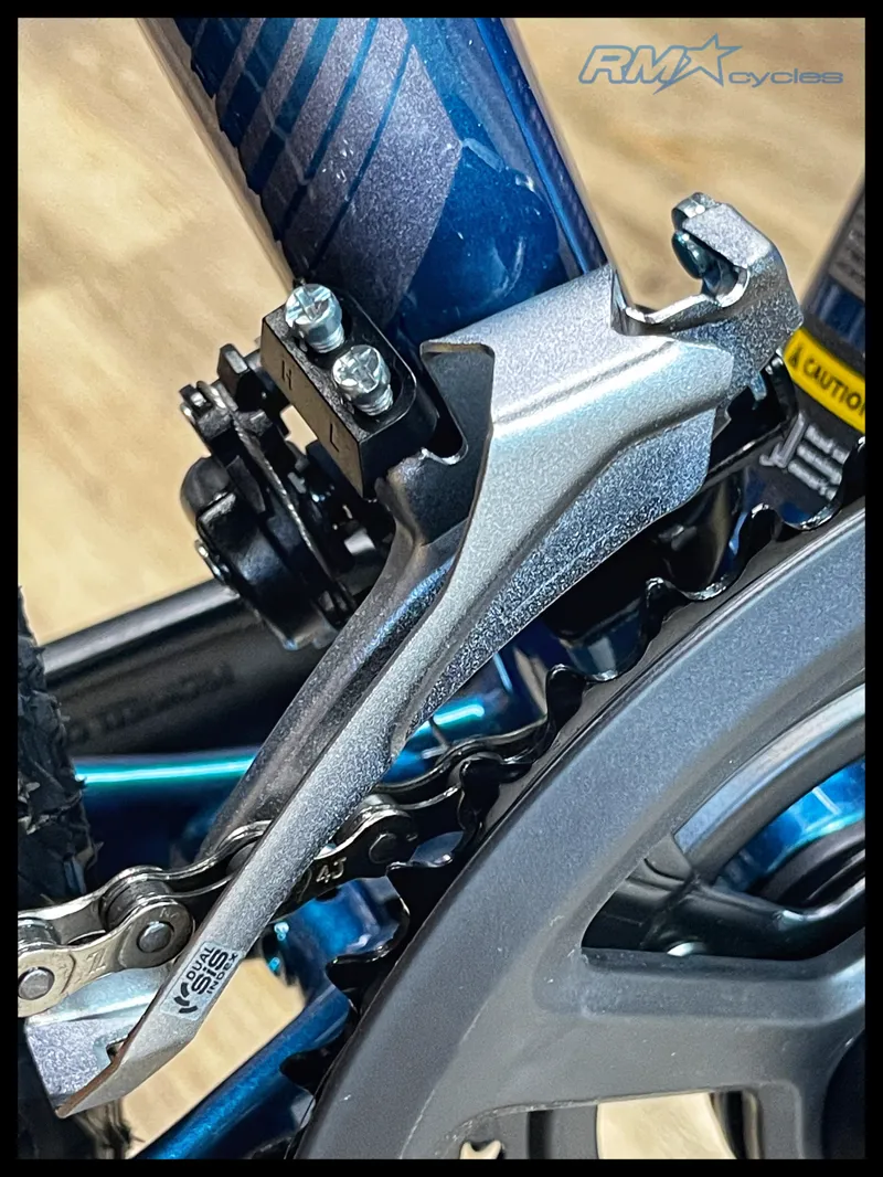 Liv Rove 3 Mountain Bike In Sea Sparkle-3