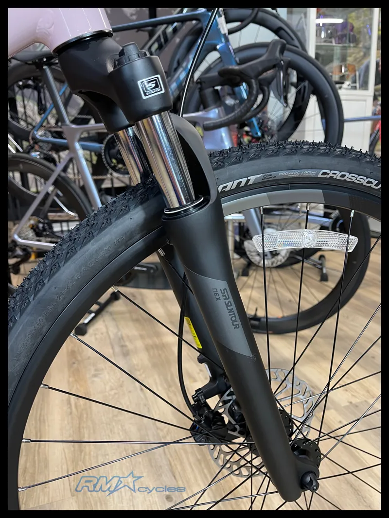 Liv Rove 4 Gravel Bike in Rosy Brown-7