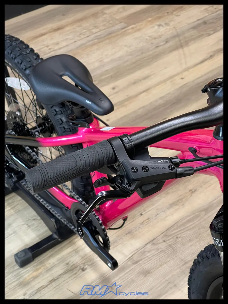 Liv STP 20 FS Mountain Bike in Hot Pink-6