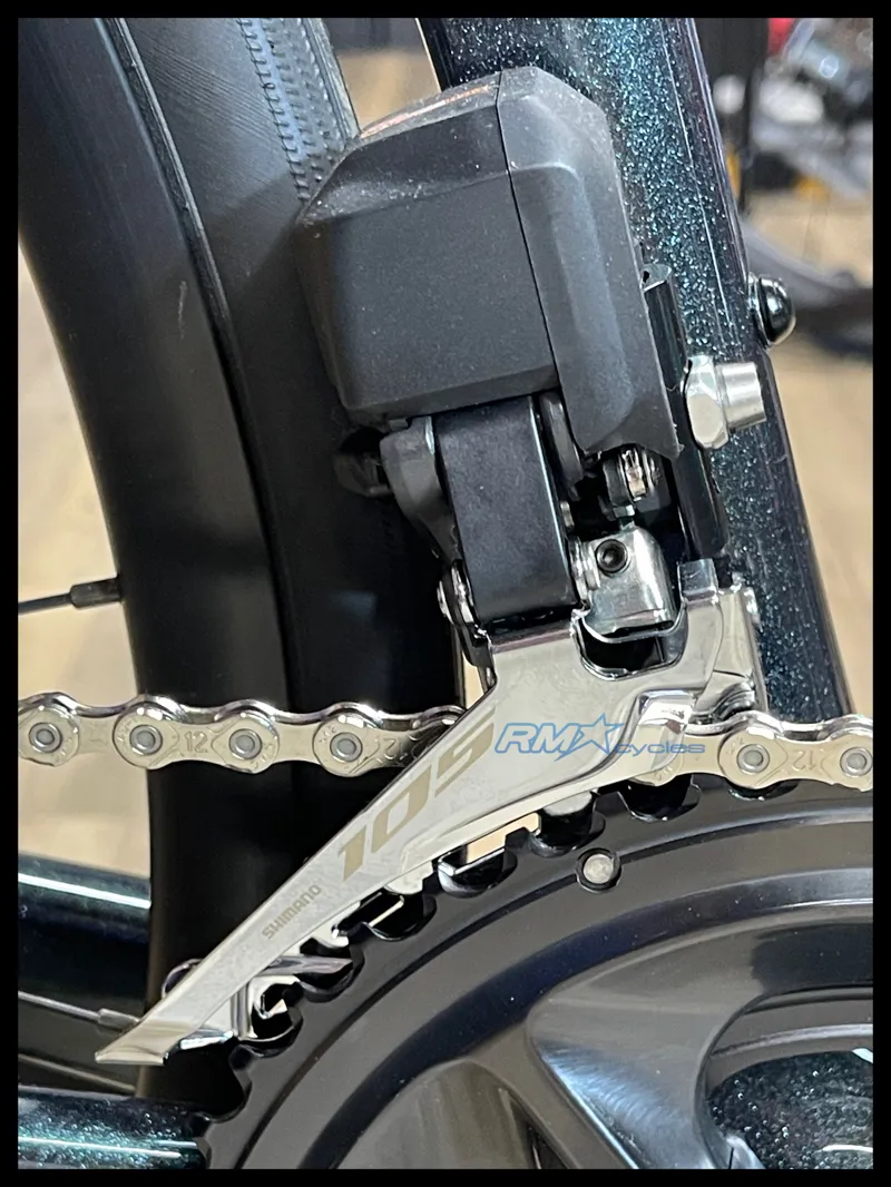 Giant TCR Advanced 1 Road Bike In Gloss Asphalt Green/Mercury-4