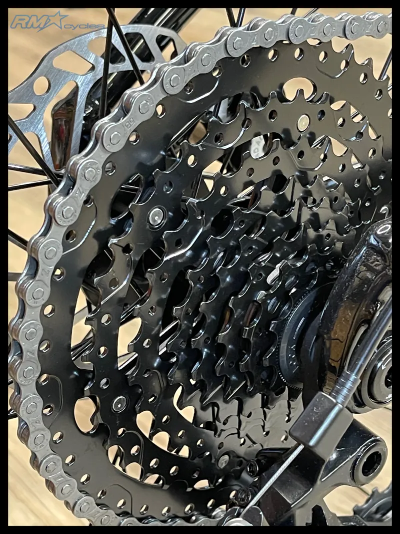 Liv Tempt 4 29 Mountain Bike In Black-2