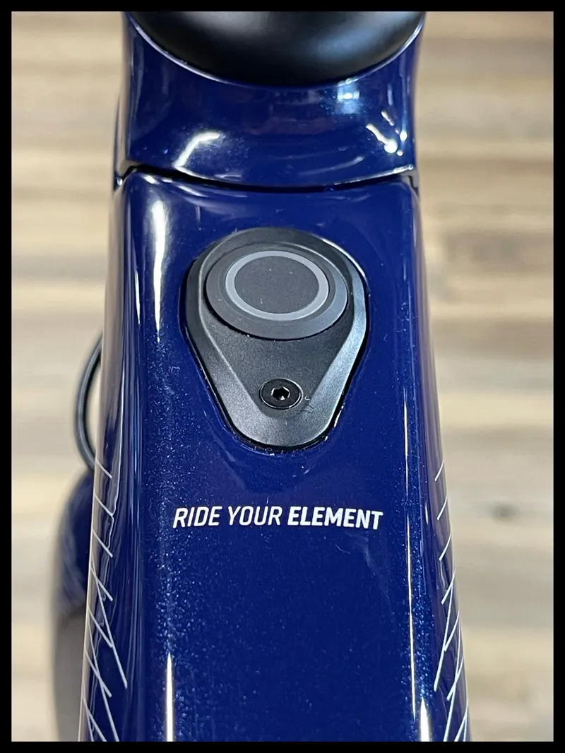 Argon 18 Subito Carbon e-Road Deep Blue Shimano 105 2023-4