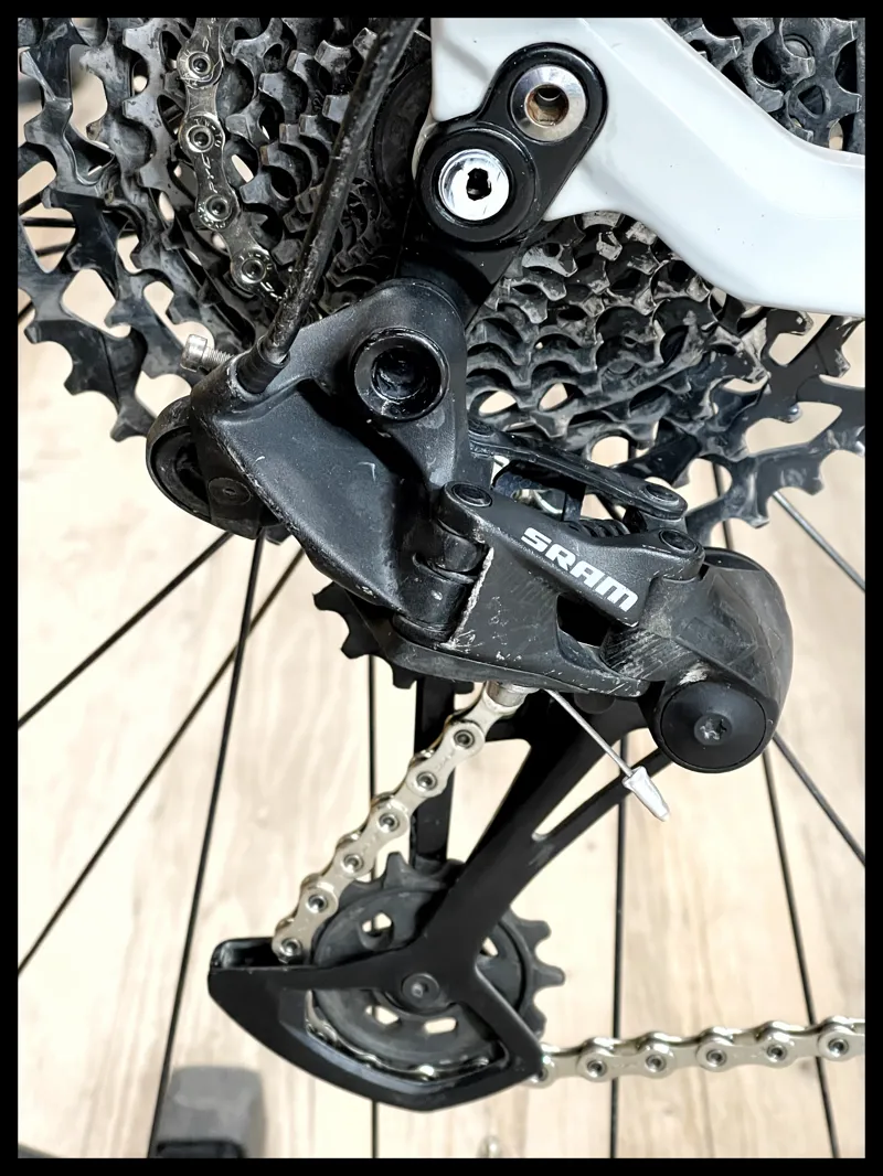 Whyte 529 Large Gloss Cement with Rose and Slate 2022 Approved Used-3