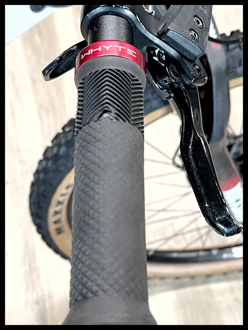 Whyte 529 Large Gloss Cement with Rose and Slate 2022 Approved Used-10