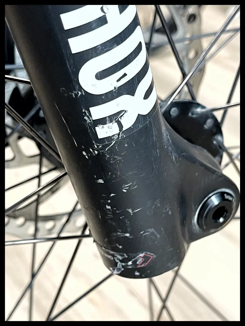 Whyte 529 Large Gloss Cement with Rose and Slate 2022 Approved Used-11