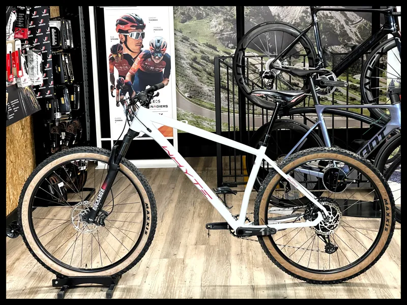 motimoti Silver White 1枚 1346MW_1_600x.jpg?v=1593634593