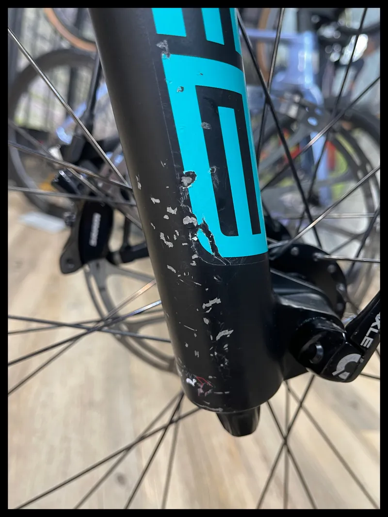 Whyte e-160 S Medium Matt Black and Turquoise 2022 Approved Used-11