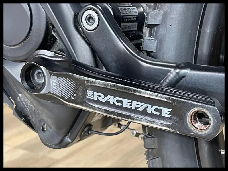 Whyte e-160 S Medium Matt Black and Turquoise 2022 Approved Used-13