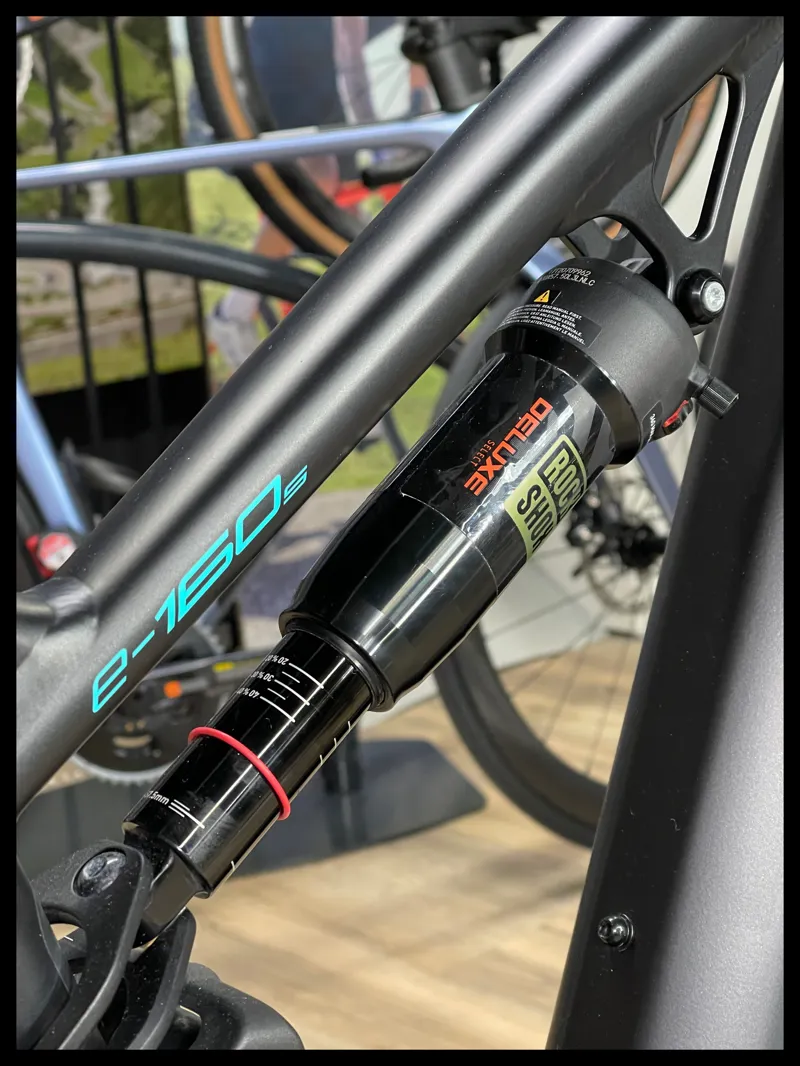 Whyte e-160 S Medium Matt Black and Turquoise 2022 Approved Used-5
