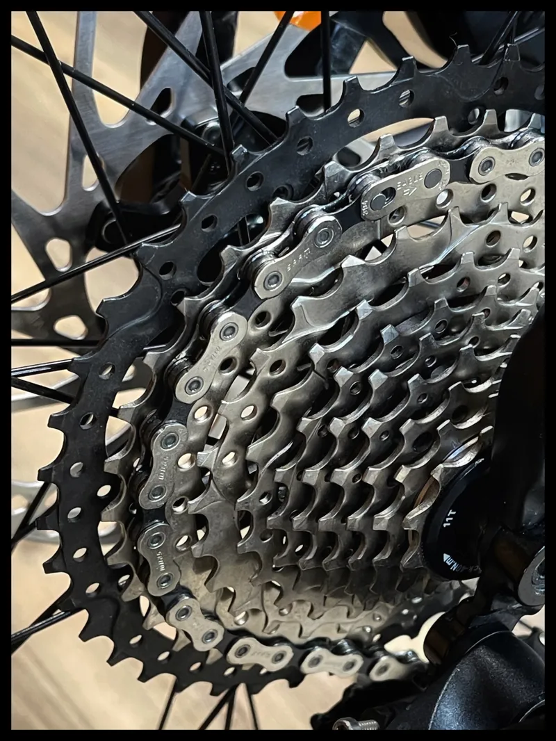 Whyte e-505 Large V1 Matt Black with Grey and Rose 2021 Approved Used-2