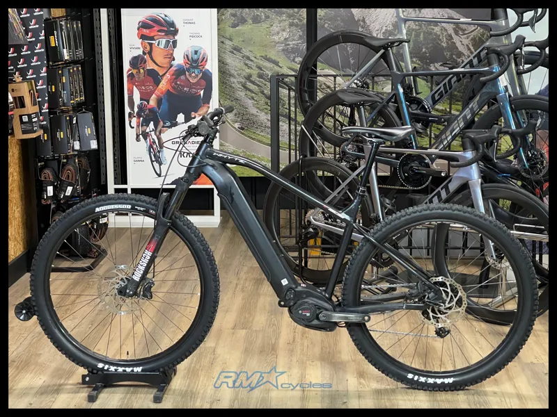 Whyte e-505 V1 Matt Black with Grey and Rose-1