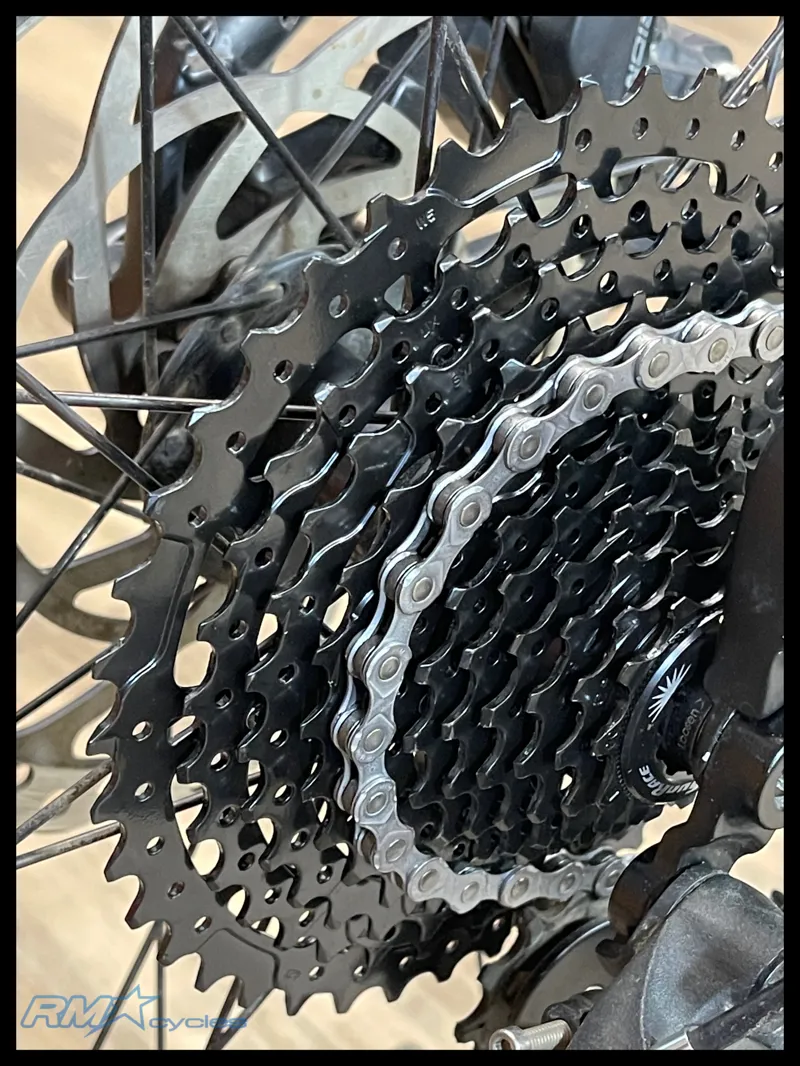 Whyte e-505 V1 Matt Black with Grey and Rose-2
