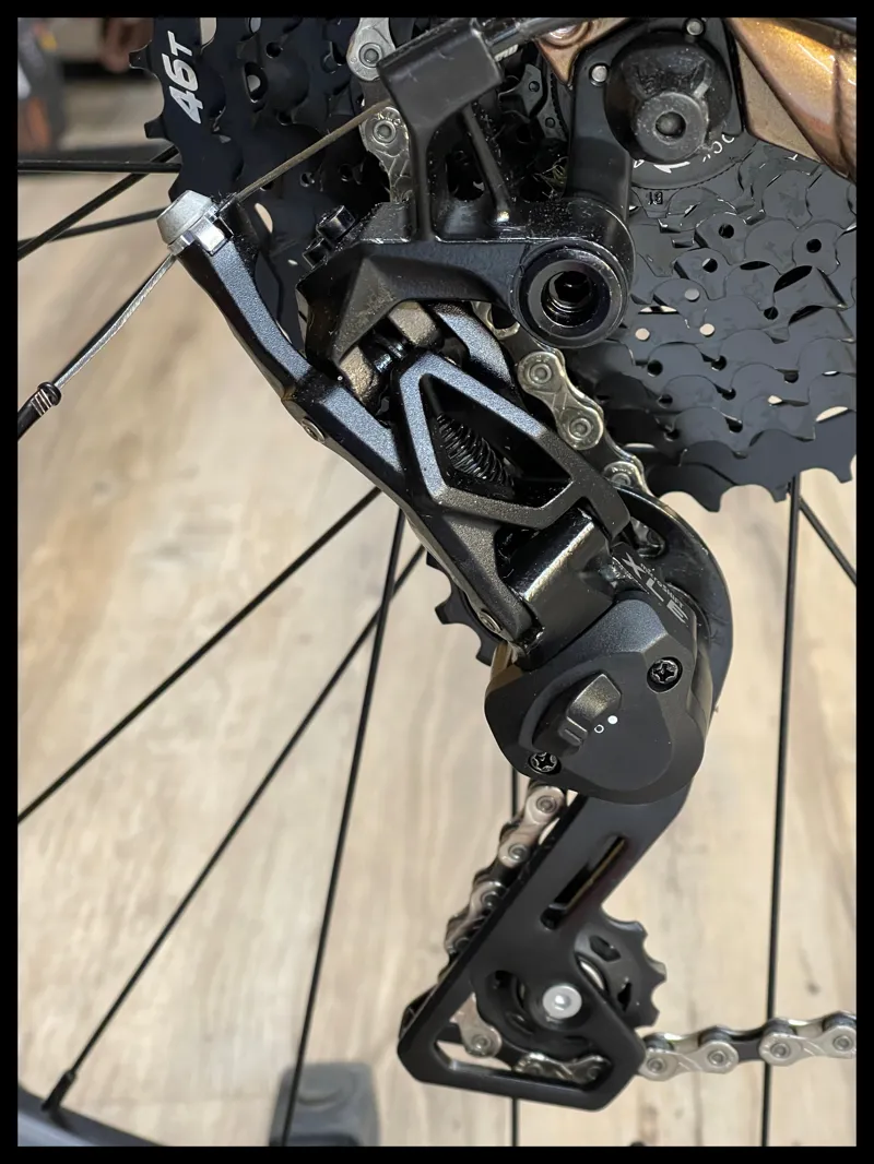 GT Avalanche Elite 29 Black Quartz 2023-3