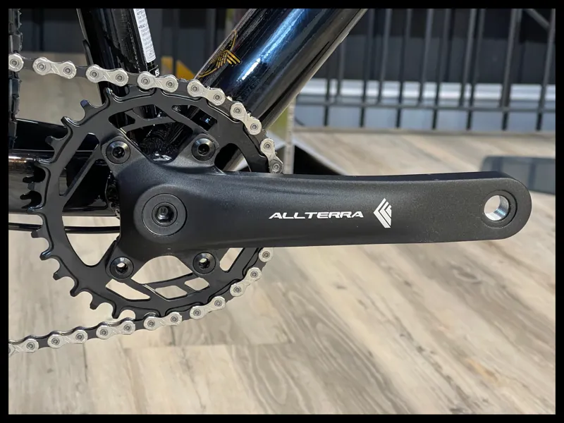 GT Avalanche Elite 29 Black Quartz 2023-4