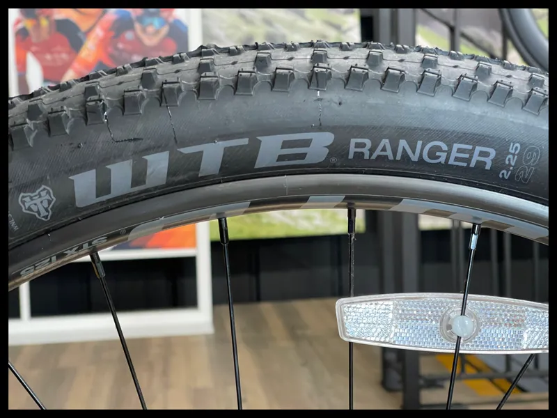 GT ePantera Dash 29er Large Ebike Gunmetal 2023 Approved Used-10