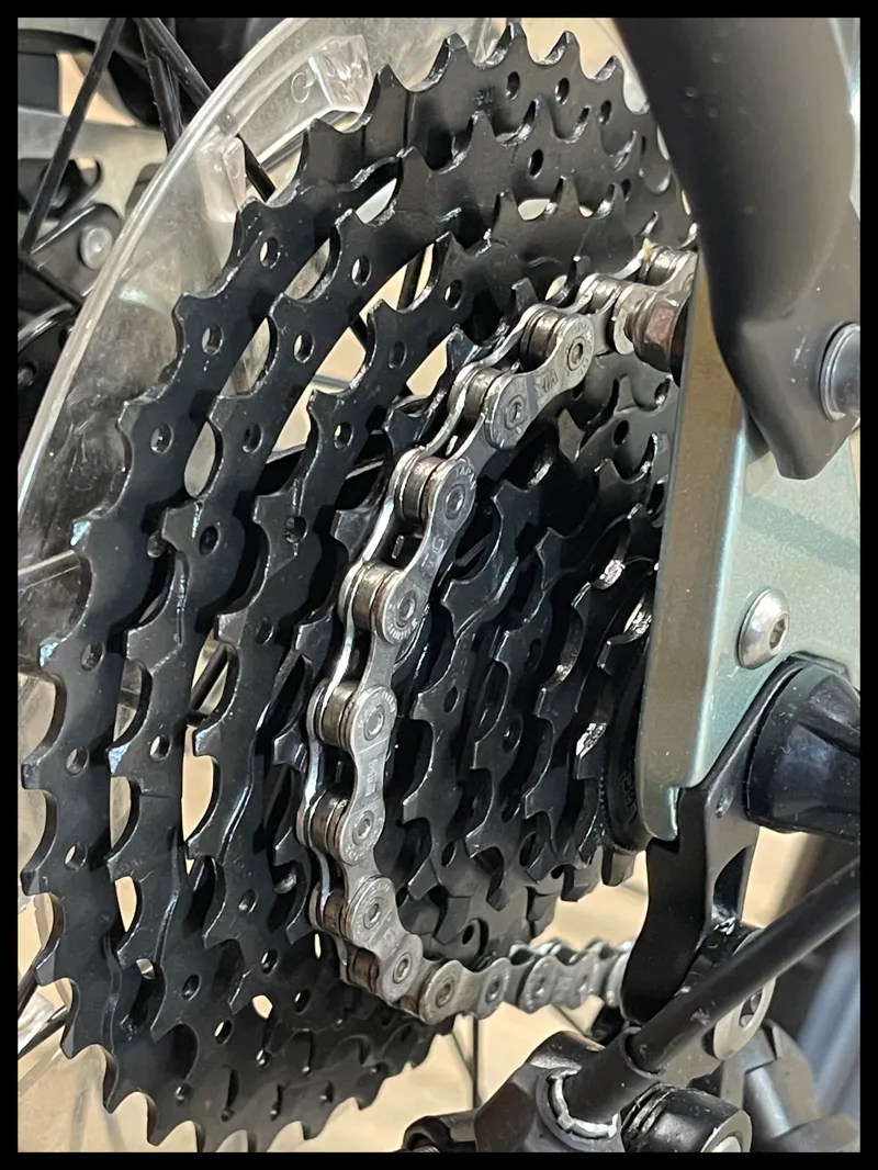 Cannondale Adventure Neo 2 EQ Electric Hybrid Bike Gray 23 Ex-Display-2