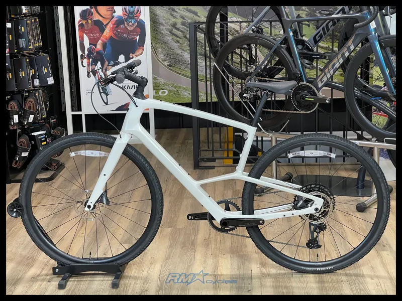 Specialized Sirrus 6.0 Large White 2025 Approved Used-1