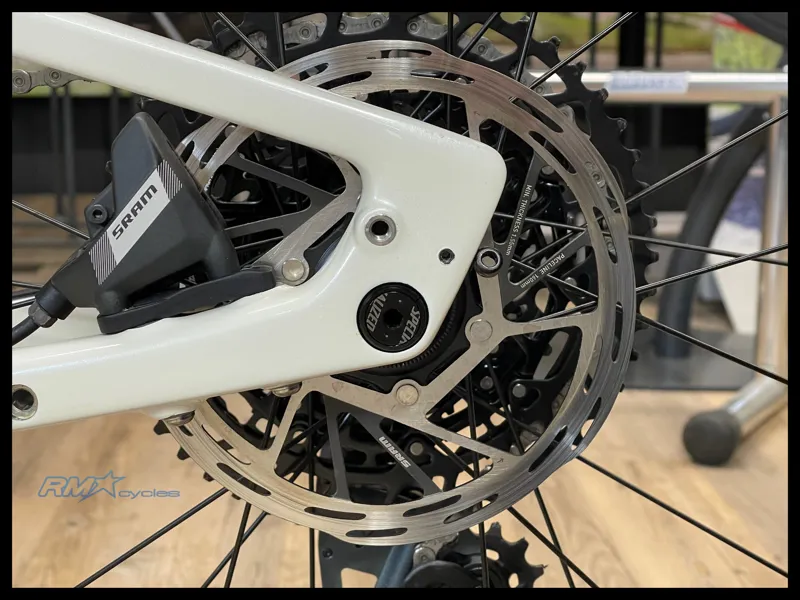 Specialized Sirrus 6.0 Large White 2025 Approved Used-7