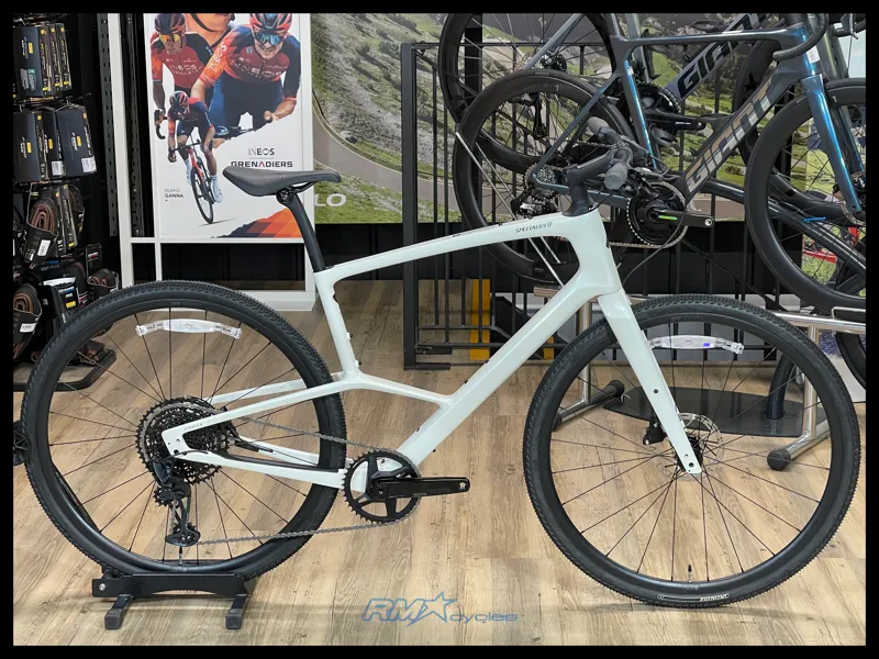 Specialized Sirrus 6.0 Large White 2025 Approved Used