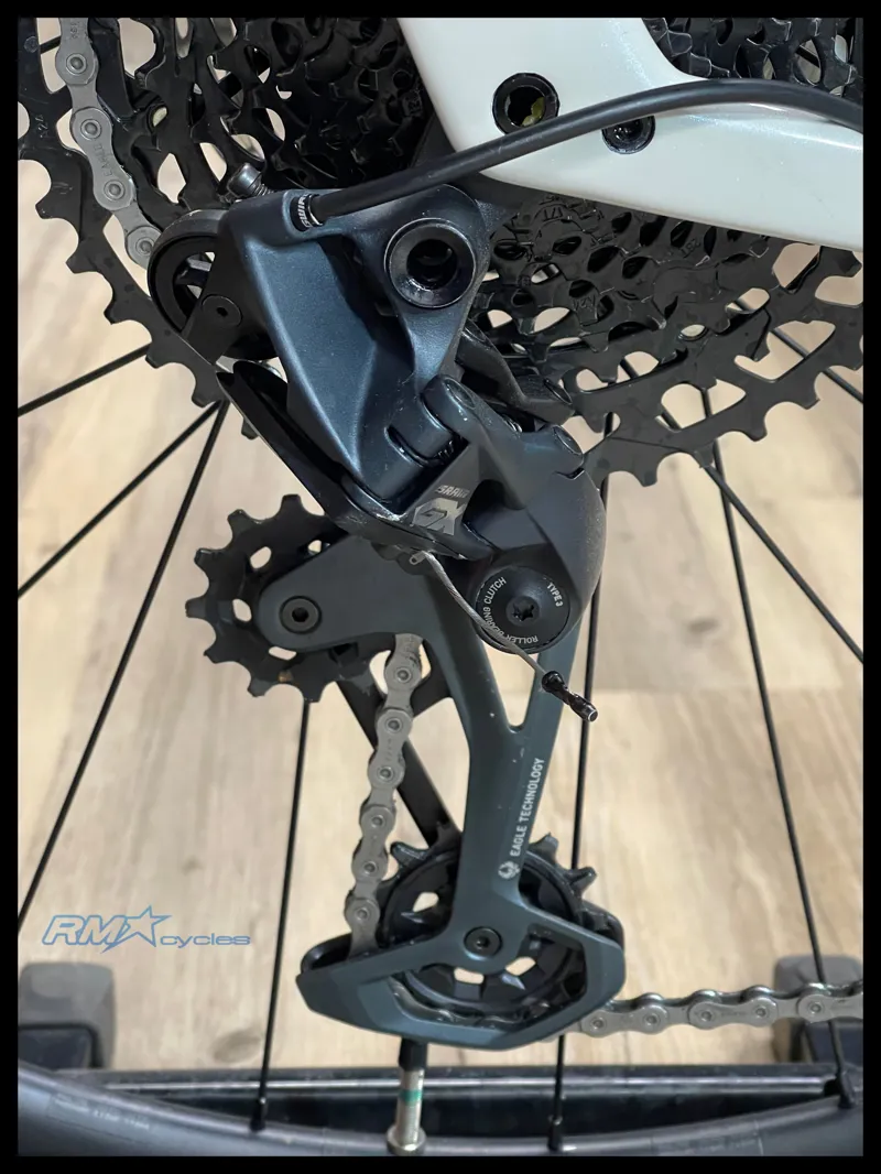 Specialized Sirrus 6.0 Large White 2025 Approved Used-4