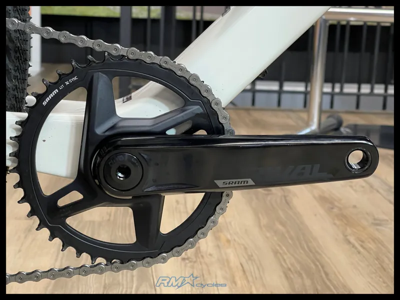 Specialized Sirrus 6.0 Large White 2025 Approved Used-5