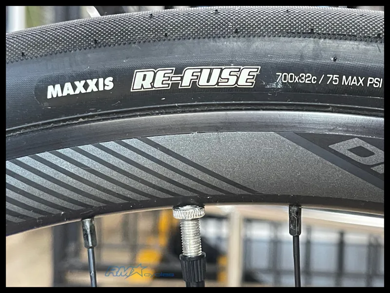 Giant Road E+ 1 Pro Electric Bike Medium Blue 2020 Approved Used-9